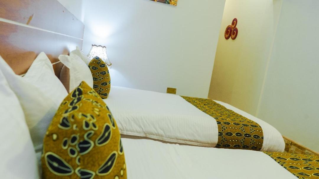 Ambrosia Heights Entebbe Hotel Eksteriør billede