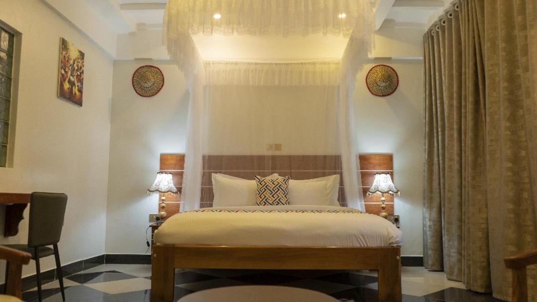 Ambrosia Heights Entebbe Hotel Eksteriør billede